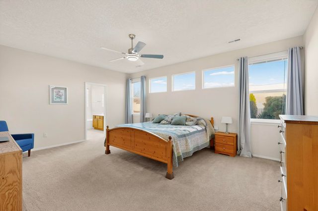 5518 Sandoval Drive NE, Rio Rancho, NM 87144