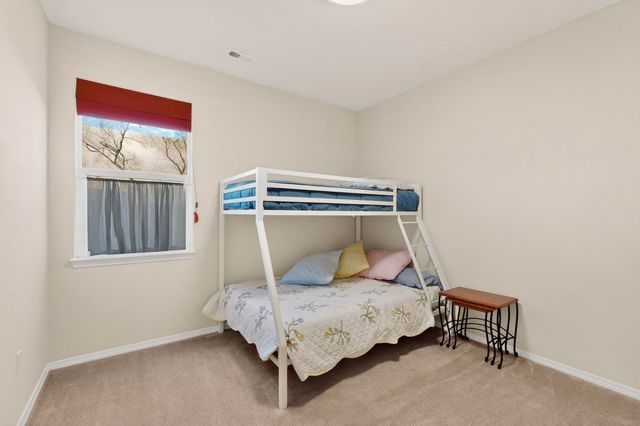 5518 Sandoval Drive NE, Rio Rancho, NM 87144