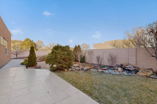 5518 Sandoval Drive NE, Rio Rancho, NM 87144