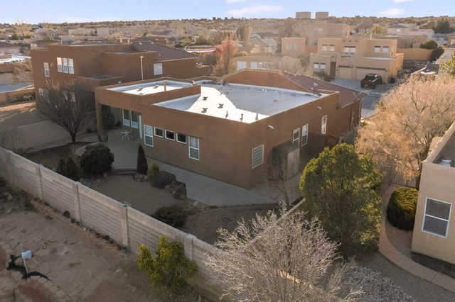 5518 Sandoval Drive NE, Rio Rancho, NM 87144