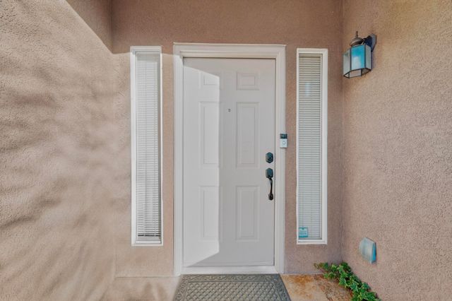 5518 Sandoval Drive NE, Rio Rancho, NM 87144