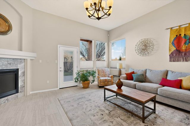 5518 Sandoval Drive NE, Rio Rancho, NM 87144