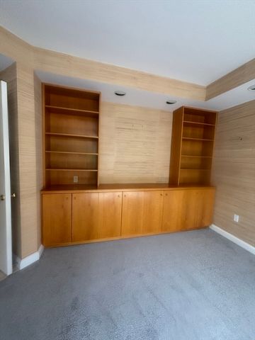 99 Florence St 60-3D, Newton, MA 02472