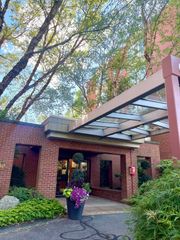 99 Florence St 60-3D, Newton, MA 02472
