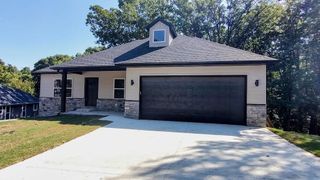6 Marionet Circle, Bella Vista, AR 72714