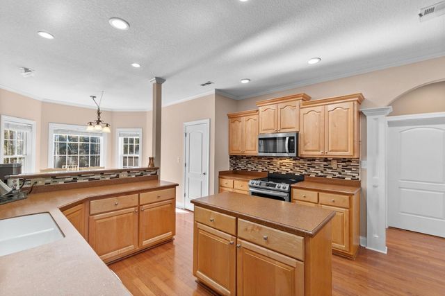 109 Eden Ct., Murrells Inlet, SC 29576