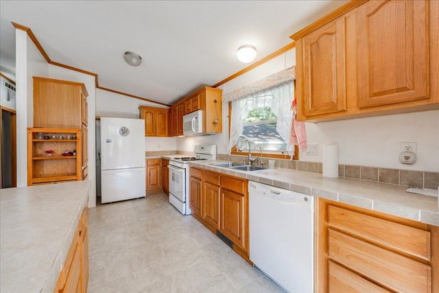 8200 Chain Lake Road, South Branch, MI 48761