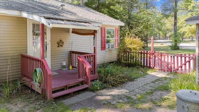 8200 Chain Lake Road, South Branch, MI 48761