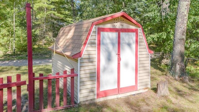 8200 Chain Lake Road, South Branch, MI 48761