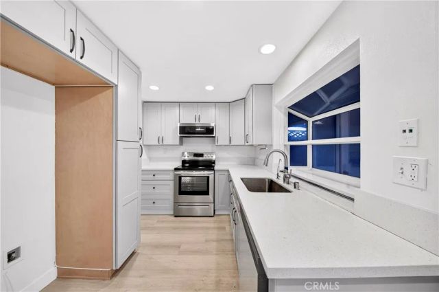 4657 Larwin, Cypress, CA 90630