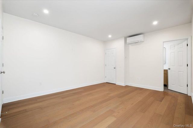 31 Maple Street 2, Scarsdale, NY 10583