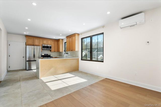 31 Maple Street 2, Scarsdale, NY 10583