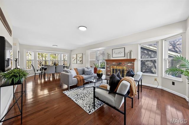 411 Valparaiso Court, Valley Park, MO 63088