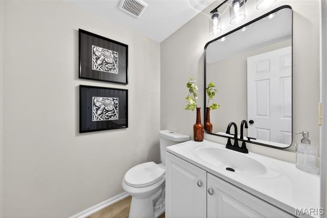 411 Valparaiso Court, Valley Park, MO 63088