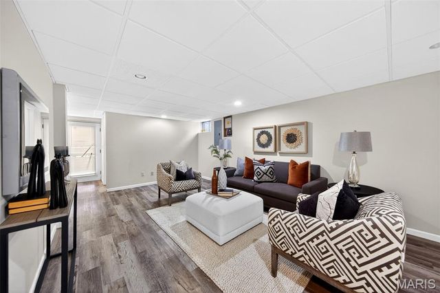 411 Valparaiso Court, Valley Park, MO 63088