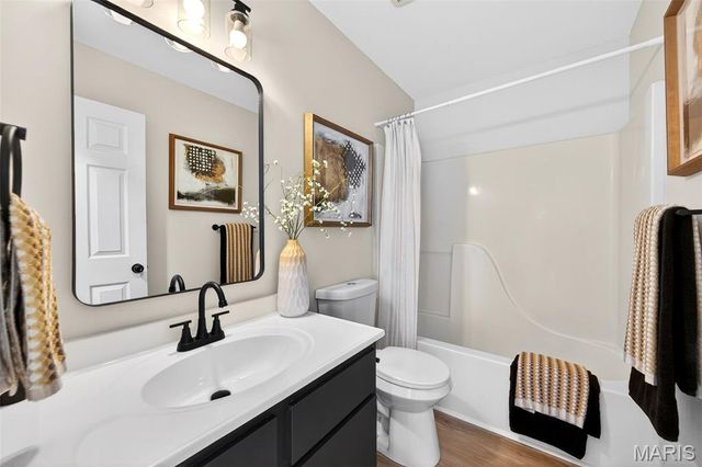 411 Valparaiso Court, Valley Park, MO 63088