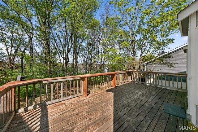 411 Valparaiso Court, Valley Park, MO 63088