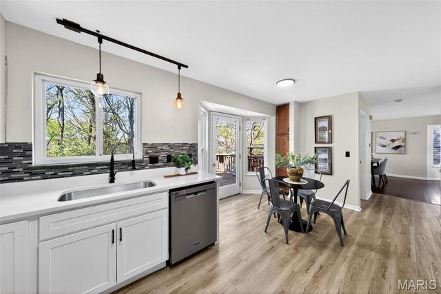 411 Valparaiso Court, Valley Park, MO 63088