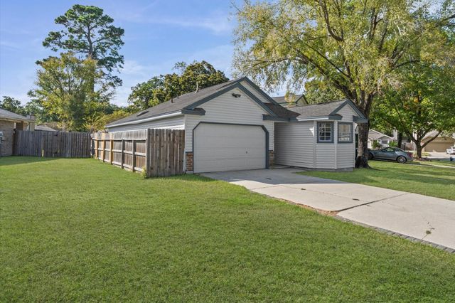 22935 Sherioaks Lane, Spring, TX 77389