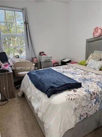 4044 NW 11th St -, Lauderhill, FL 33313
