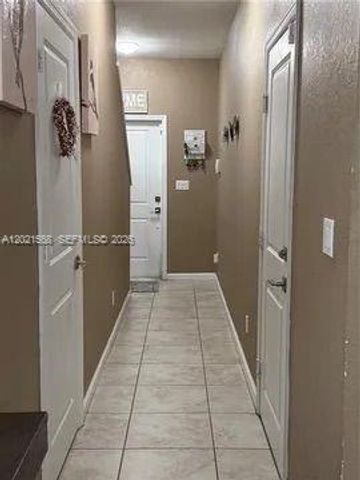 4044 NW 11th St -, Lauderhill, FL 33313