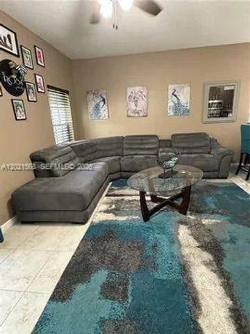 4044 NW 11th St -, Lauderhill, FL 33313