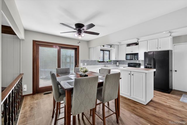 24701 Pamela Street, Brownstown Charter Township, MI 48134