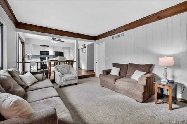 24701 Pamela Street, Brownstown Charter Township, MI 48134