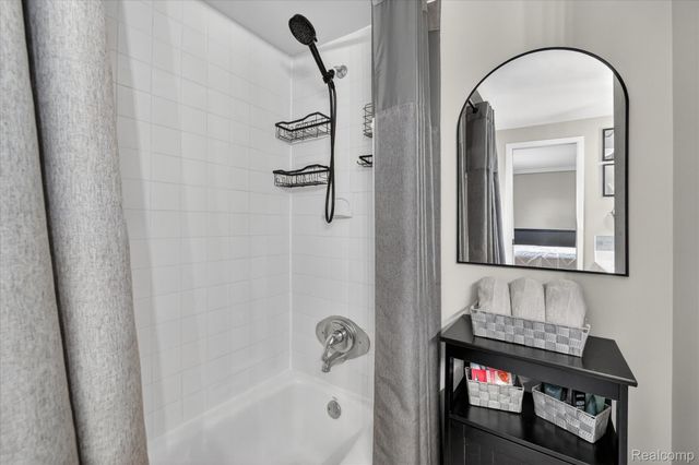 24701 Pamela Street, Brownstown Charter Township, MI 48134