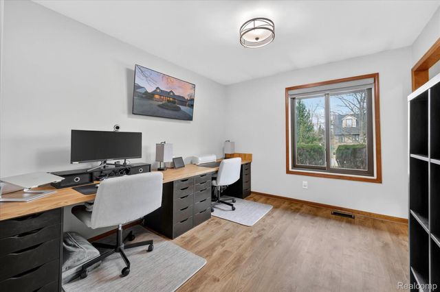 24701 Pamela Street, Brownstown Charter Township, MI 48134