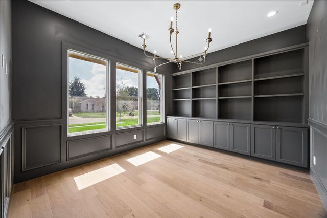 1726 Chantilly Lane, Houston, TX 77018