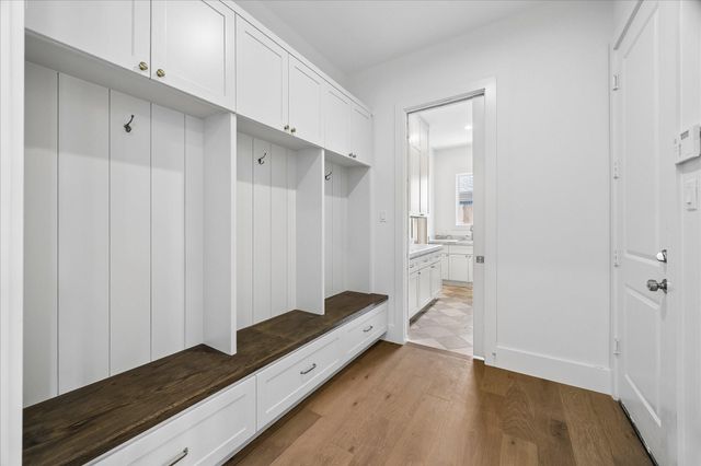1726 Chantilly Lane, Houston, TX 77018