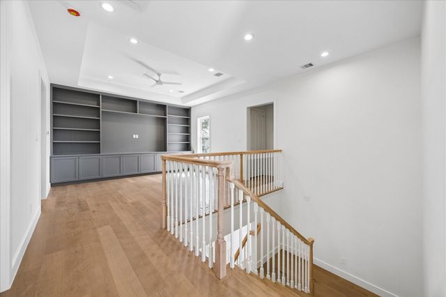 1726 Chantilly Lane, Houston, TX 77018