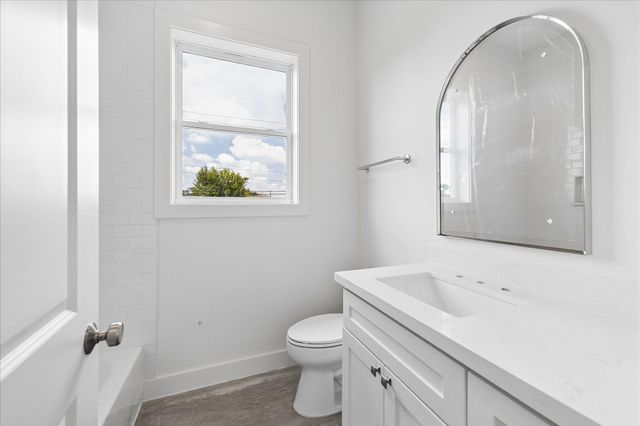 1726 Chantilly Lane, Houston, TX 77018