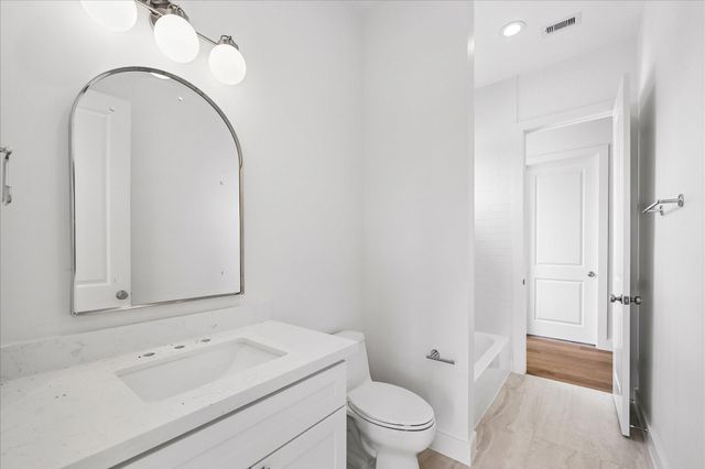 1726 Chantilly Lane, Houston, TX 77018