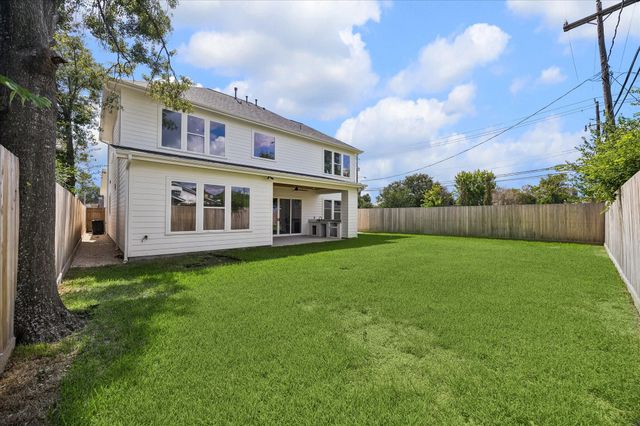 1726 Chantilly Lane, Houston, TX 77018