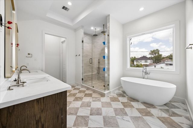 1726 Chantilly Lane, Houston, TX 77018