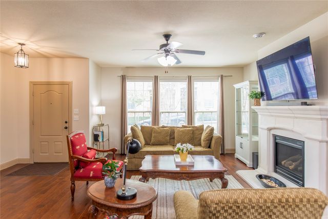 4237 Riverview Dr. Drive, Carrollton, TX 75010