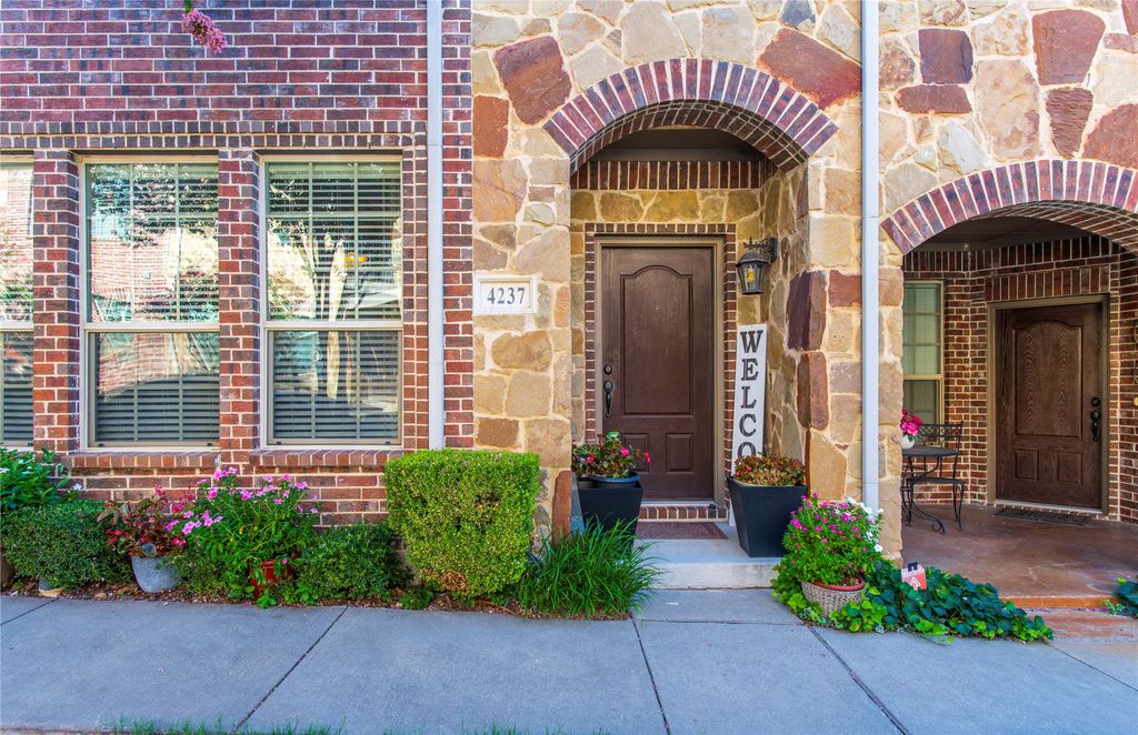 4237 Riverview Dr. Drive, Carrollton, TX 75010