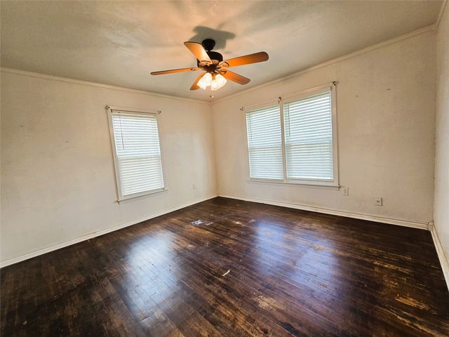 1490 Sheila Street, Stephenville, TX 76401