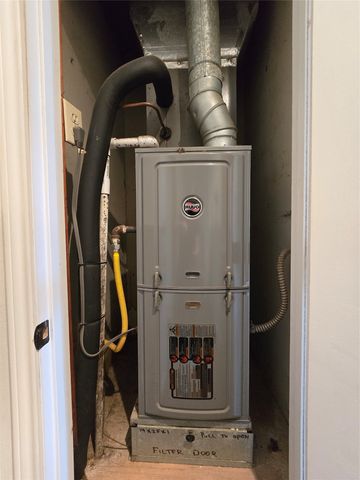 1490 Sheila Street, Stephenville, TX 76401