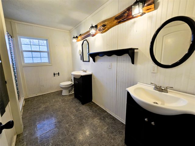 1490 Sheila Street, Stephenville, TX 76401