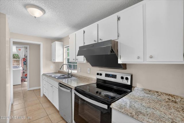 10983 WEYMOUTH Circle N, Jacksonville, FL 32246