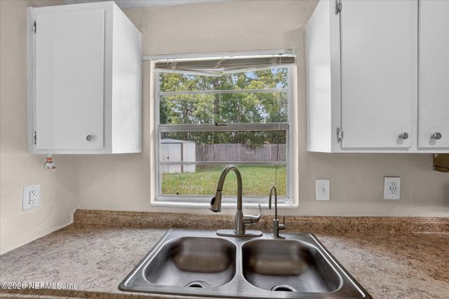 10983 WEYMOUTH Circle N, Jacksonville, FL 32246