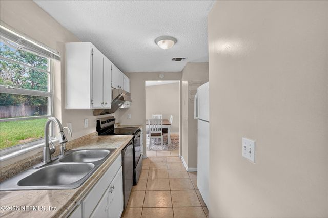 10983 WEYMOUTH Circle N, Jacksonville, FL 32246