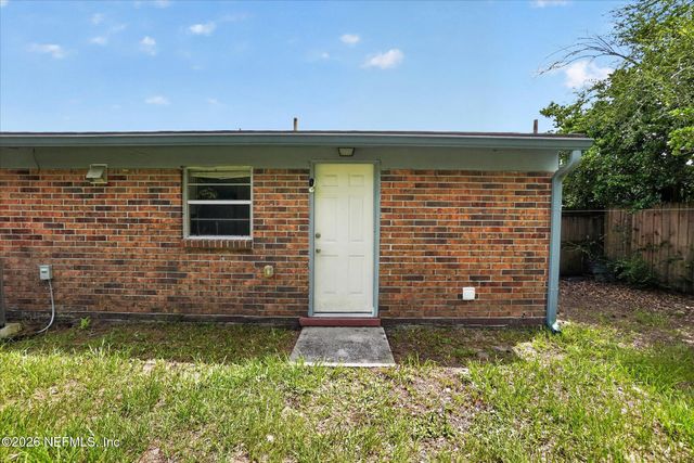 10983 WEYMOUTH Circle N, Jacksonville, FL 32246