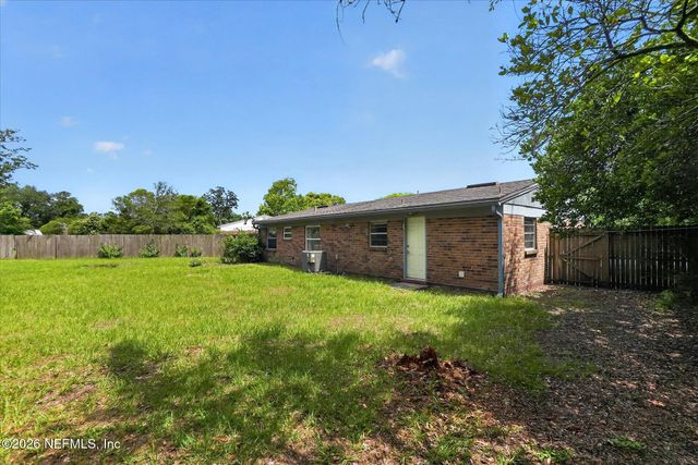 10983 WEYMOUTH Circle N, Jacksonville, FL 32246