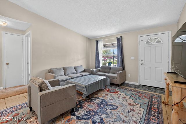 10983 WEYMOUTH Circle N, Jacksonville, FL 32246