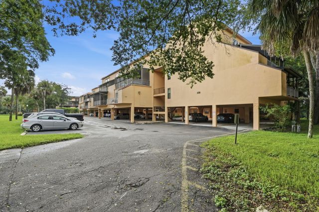 430 COMMODORE Drive 314, Plantation, FL 33325