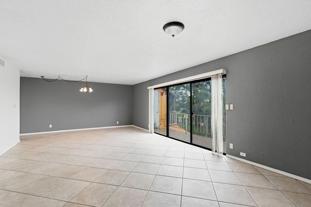 430 COMMODORE Drive 314, Plantation, FL 33325